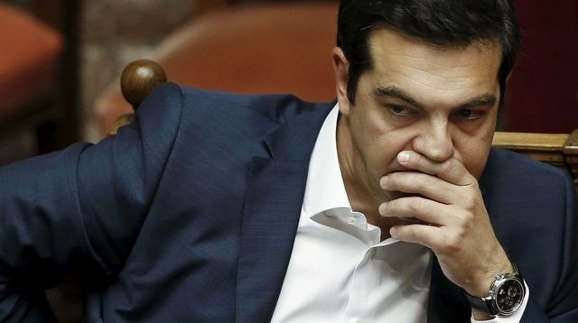 alexis-tsipras-le-5-juin-2015-face-aux-deputes-grecs_5352933