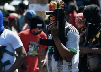 Selon les rapports de diverses organisations internationales, les gangs violents contrôlent plus de 80 % de la capitale haïtienne Port-au-Prince et plus de 50 % du territoire national. (Photo : Prensa Latina) Haïti bandit bandits pays